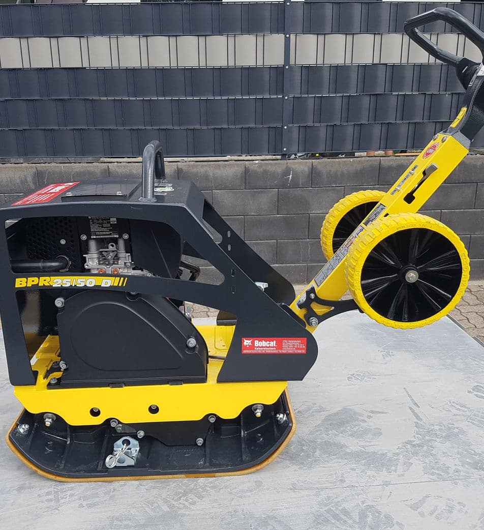 Rüttelplatte Bomag BPR 25/50D (155kg)